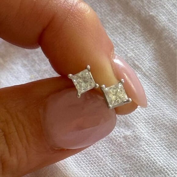 14K Gold Diamond Stud Earrings – Certified -- open to reasonable offers - Picture 5 of 6